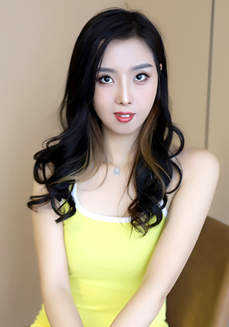 Most gorgeous profiles: caring Thai member yi ying from Changsha