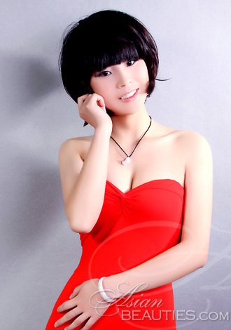 Welcome to our photo gallery! Take a look at Asian glamour model Qiao Ping